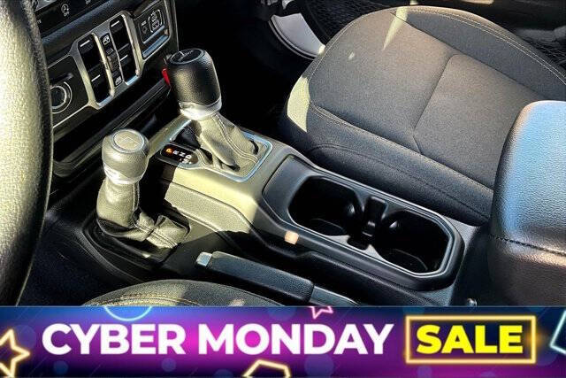 2024 Jeep Gladiator NightHawk