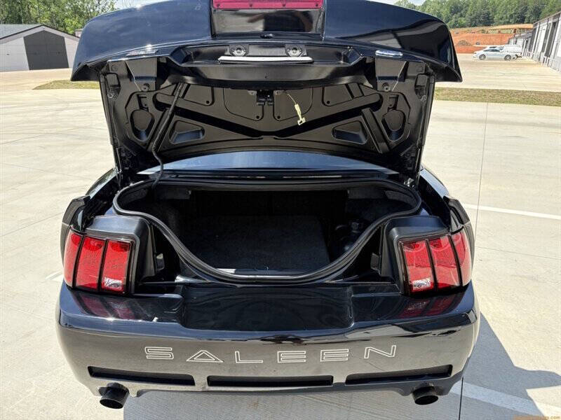 2002 Ford Mustang GT Deluxe