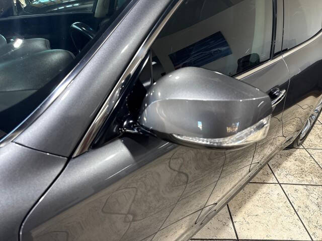 2016 Infiniti Q70 Hybrid