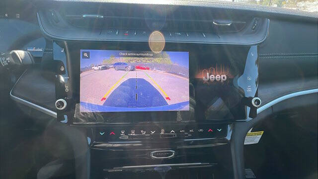 2026 Jeep Grand Cherokee Altitude