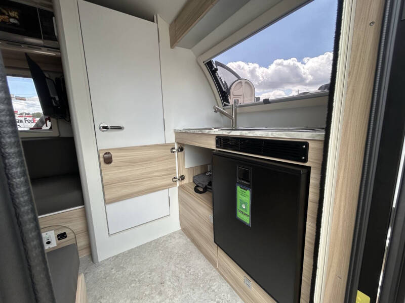 2025 nuCamp RV TAB 320 S