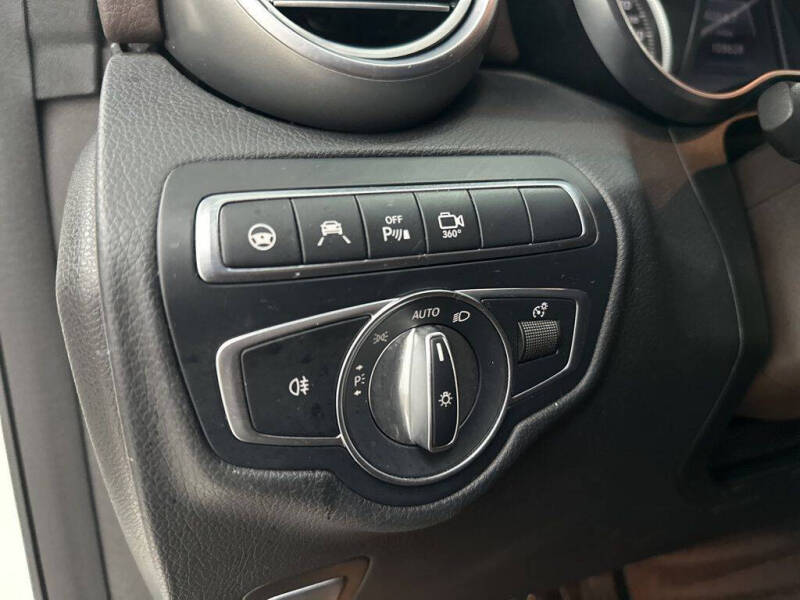 2017 Mercedes-Benz GLC GLC 300