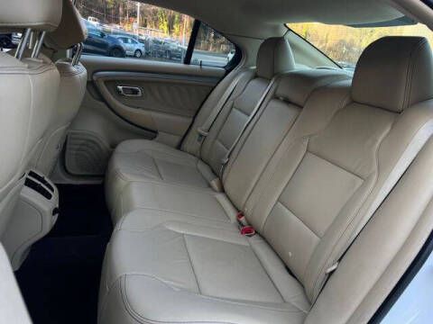 2016 Ford Taurus SEL