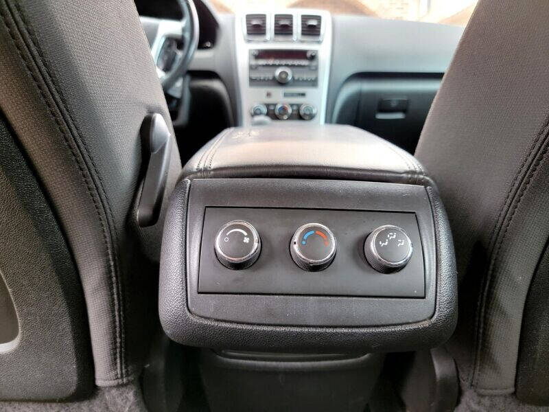 2011 GMC Acadia SL