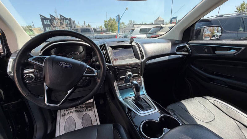 2018 Ford Edge Titanium