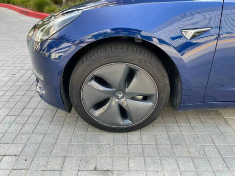 2019 Tesla Model 3 Mid Range