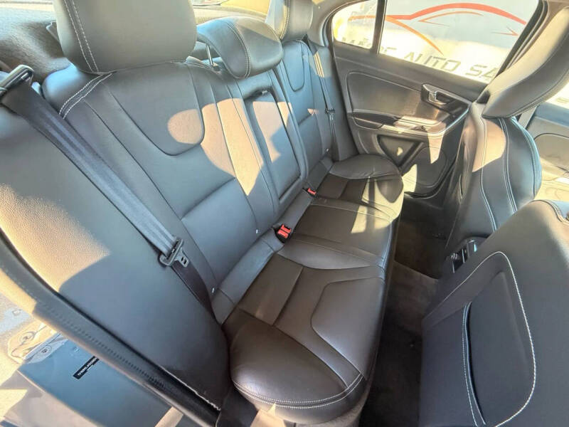 2017 Volvo S60 T5 Dynamic