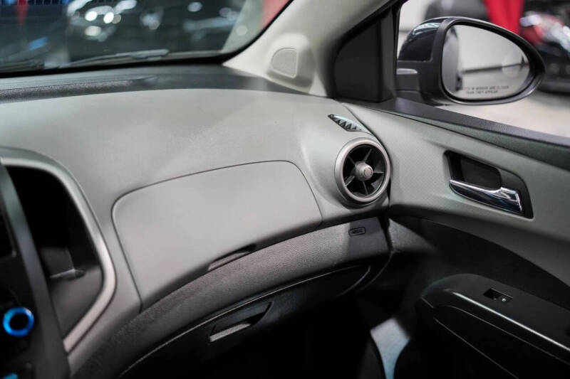 2013 Chevrolet Sonic LT Auto