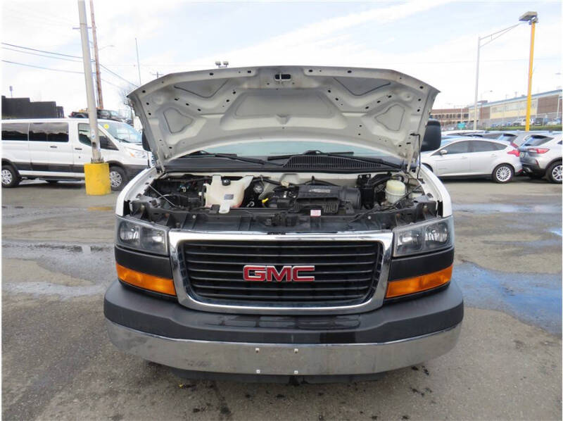 2016 GMC Savana 2500