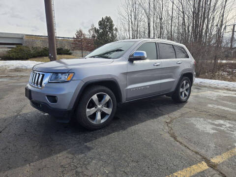 2014 Jeep Grand Cherokee for sale at Hilltop Auto in Clare MI