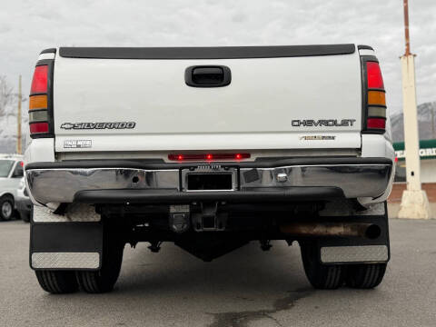 2002 Chevrolet Silverado 3500 LS
