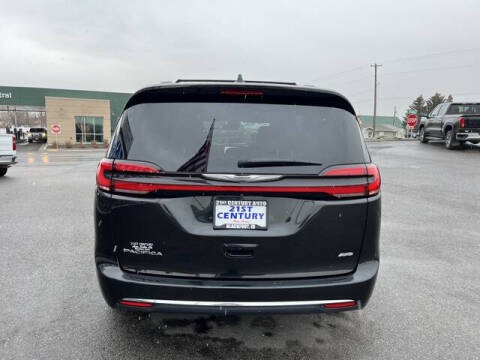 2022 Chrysler Pacifica Touring