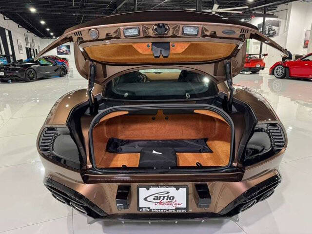 2025 Aston Martin Vanquish