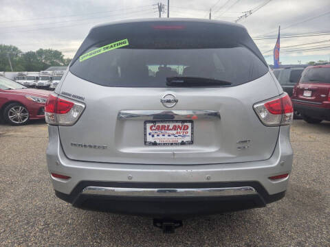 2016 Nissan Pathfinder SV