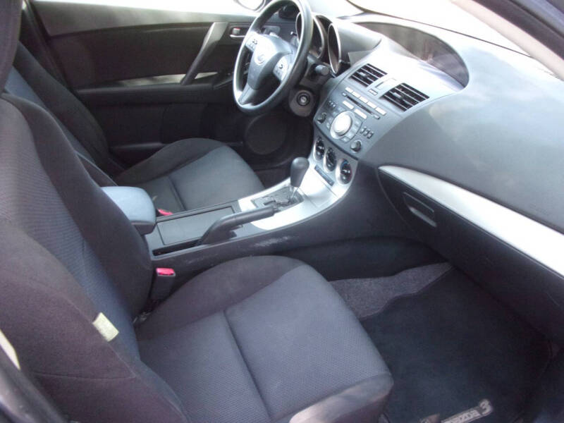 Image 8 of 2010 Mazda MAZDA3 i Touring