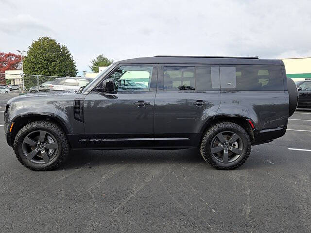 2023 Land Rover Defender 130 X-Dynamic SE