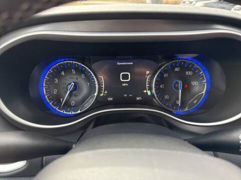 2026 Chrysler Voyager LX