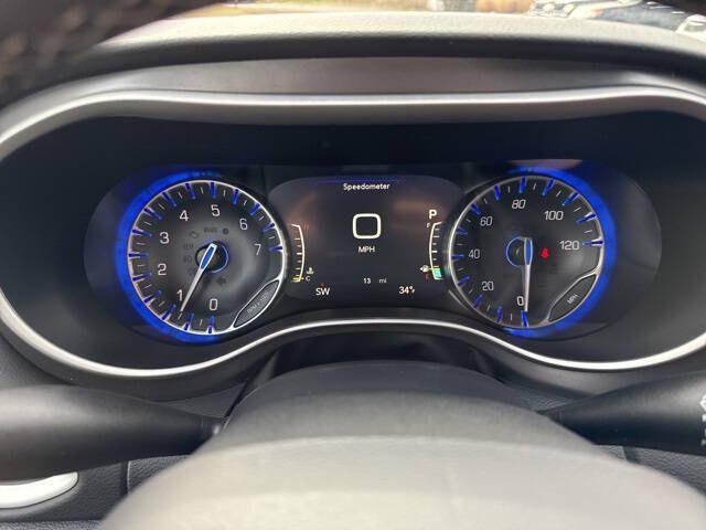 2026 Chrysler Voyager LX