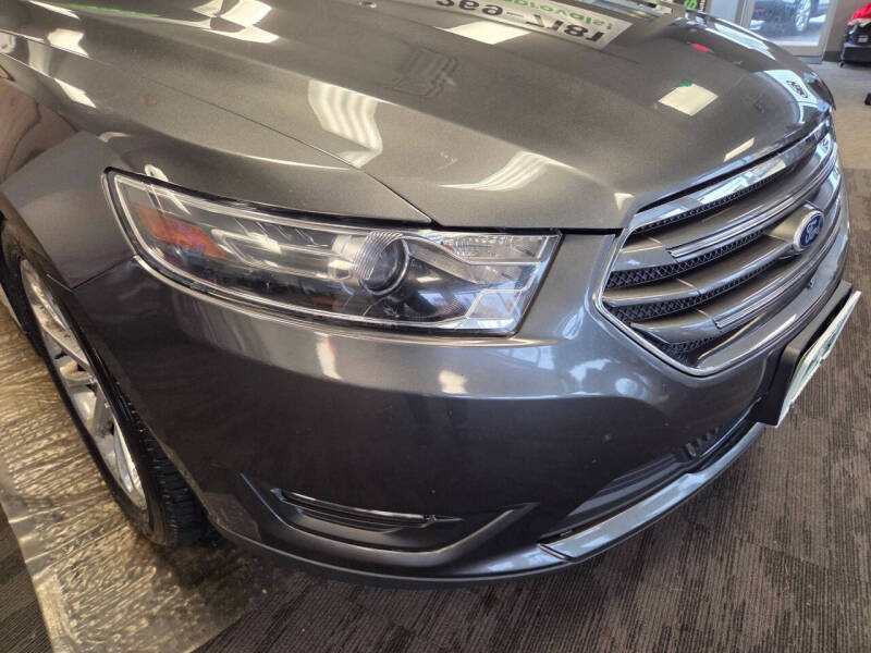 2016 Ford Taurus Limited