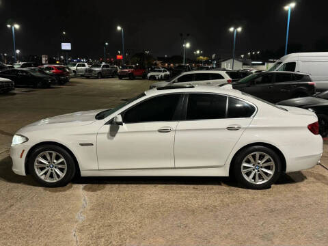 2015 BMW 5 Series 528i