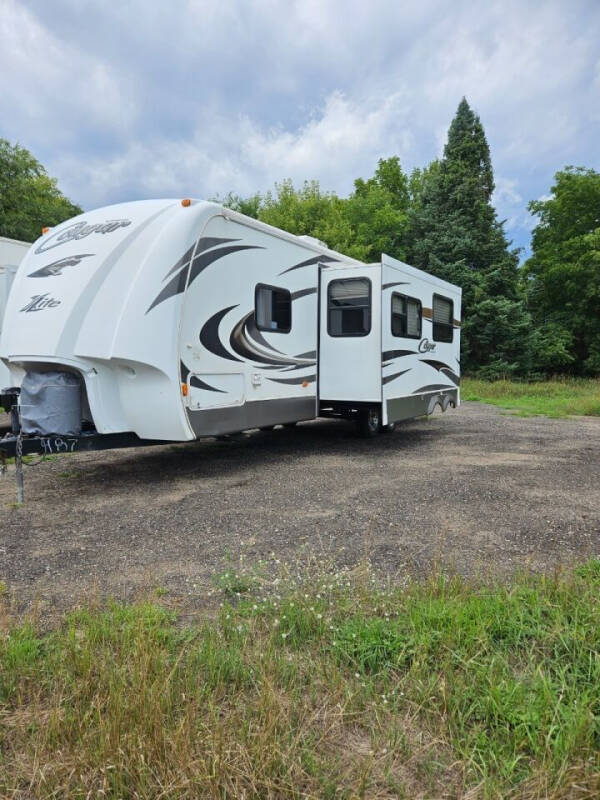 2011 Keystone Cougar 29 RBK for sale at Linwood Auto Connections in Wyoming MN