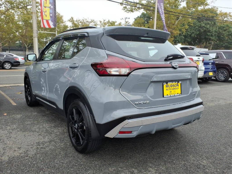 2024 Nissan Kicks SR
