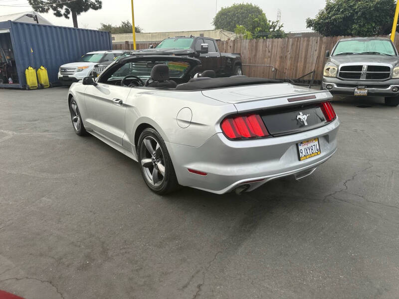 2016 Ford Mustang V6