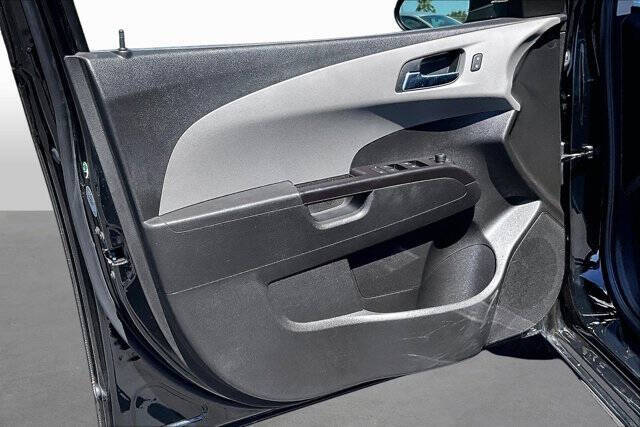 2020 Chevrolet Sonic LT