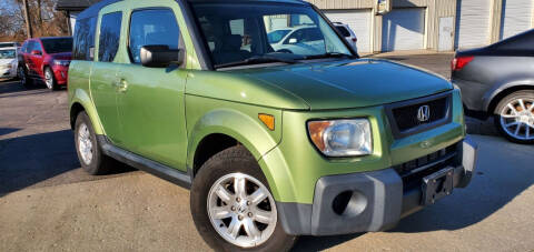 2006 Honda Element for sale at Sinclair Auto Inc. in Pendleton IN
