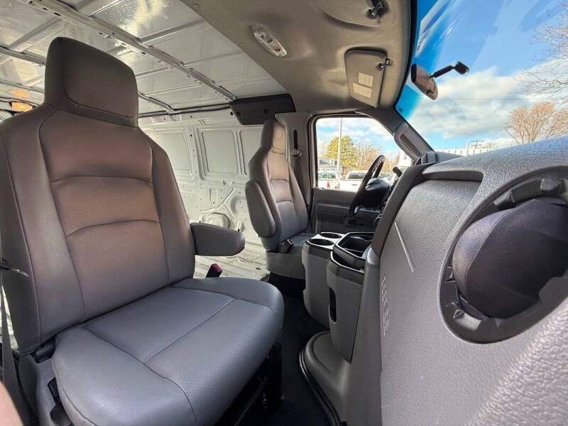 2014 Ford E-Series E-150
