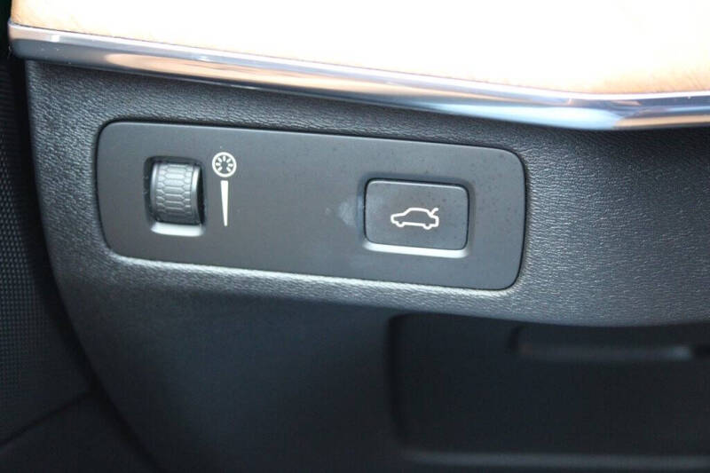 2016 Volvo XC90 T6 Inscription