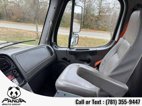 2014 Freightliner M2 106