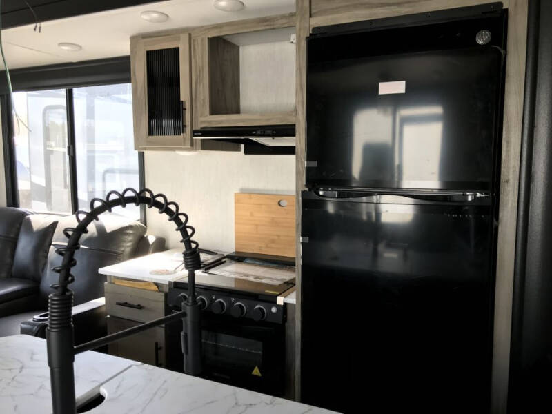 2022 Forest River ARTIC WOLF 3660