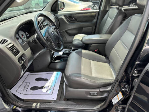 2004 Ford Escape XLT