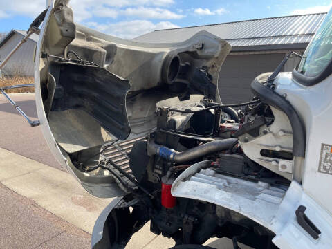 2012 Freightliner Business class M2