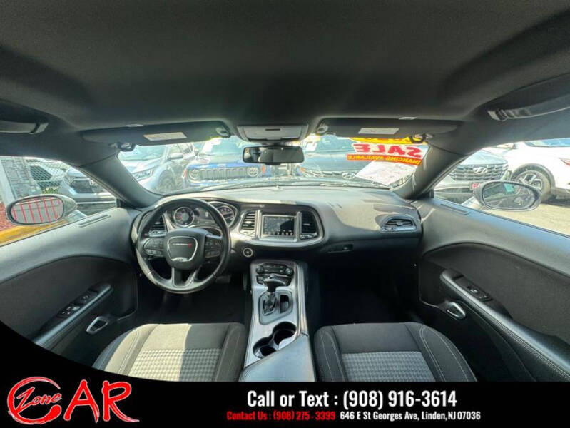 2023 Dodge Challenger SXT