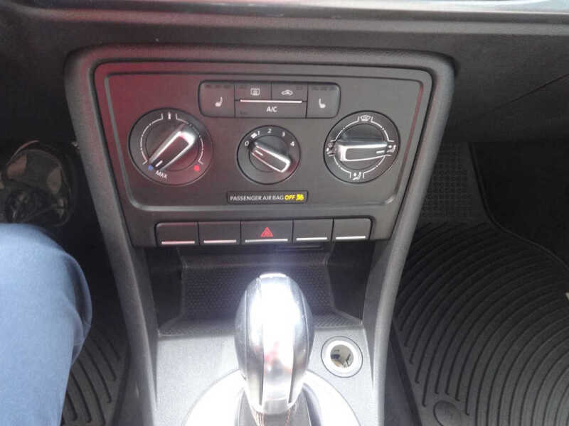 2017 Volkswagen Beetle Convertible 1.8T Classic