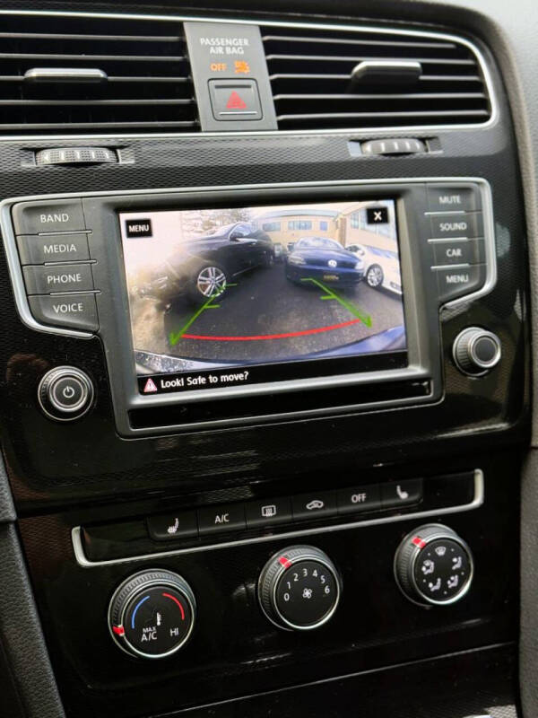 2017 Volkswagen Golf GTI