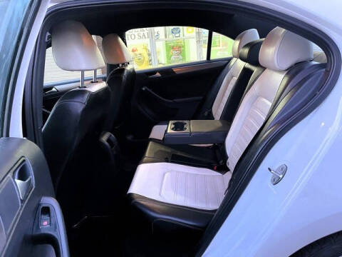 2016 Volkswagen Jetta 1.8T Sport