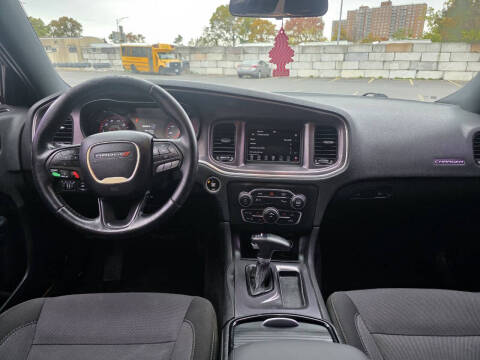 2018 Dodge Charger SXT