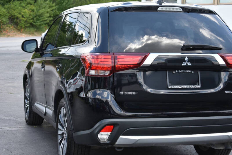 2018 Mitsubishi Outlander ES