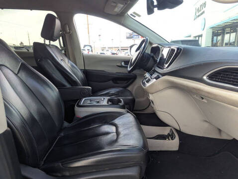 2021 Chrysler Pacifica Touring L