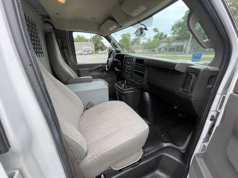 2020 Chevrolet Express 2500