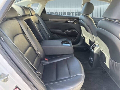 2020 Kia Cadenza Technology