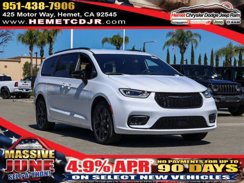 2026 Chrysler Pacifica Select