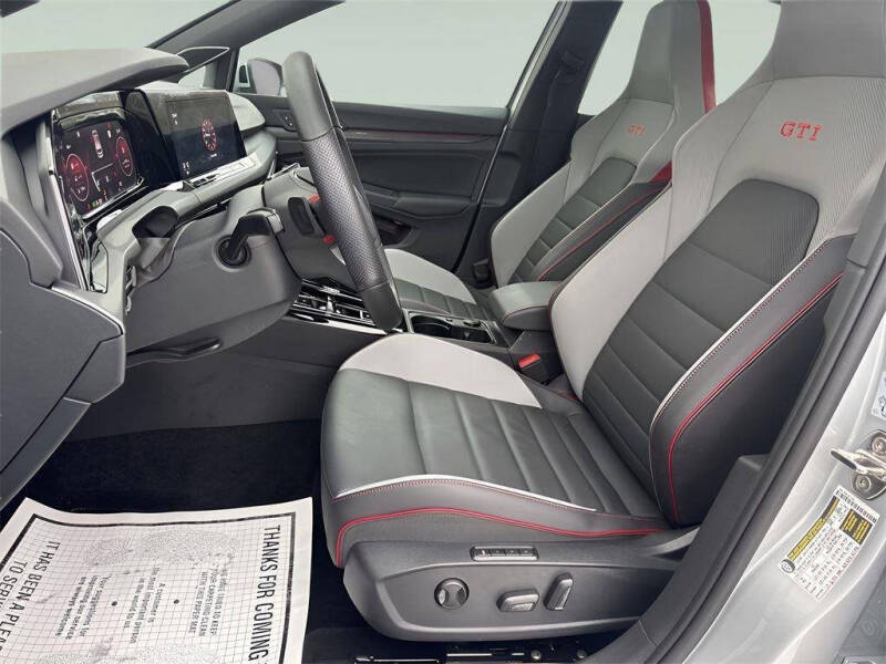 2024 Volkswagen Golf GTI SE