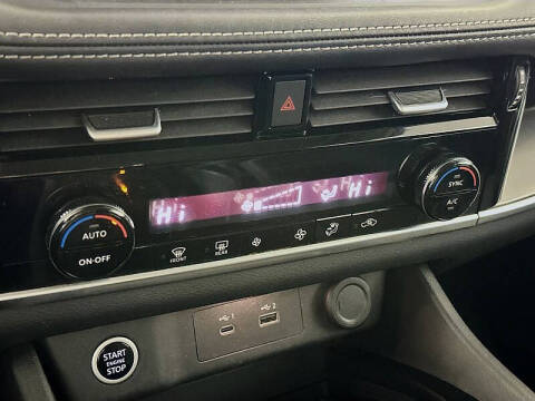 2022 Nissan Rogue SV