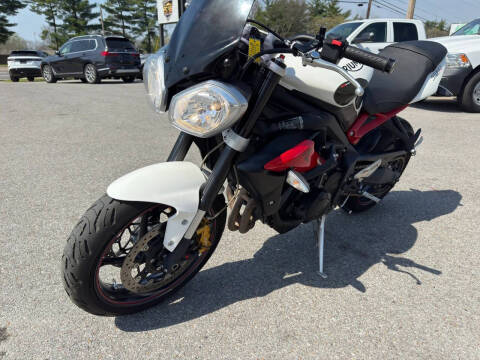 2017 Triumph Street Triple R (ABS)