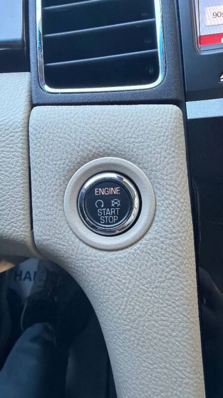 2017 Ford Taurus Limited