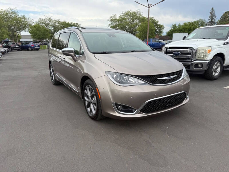 2017 Chrysler Pacifica Limited